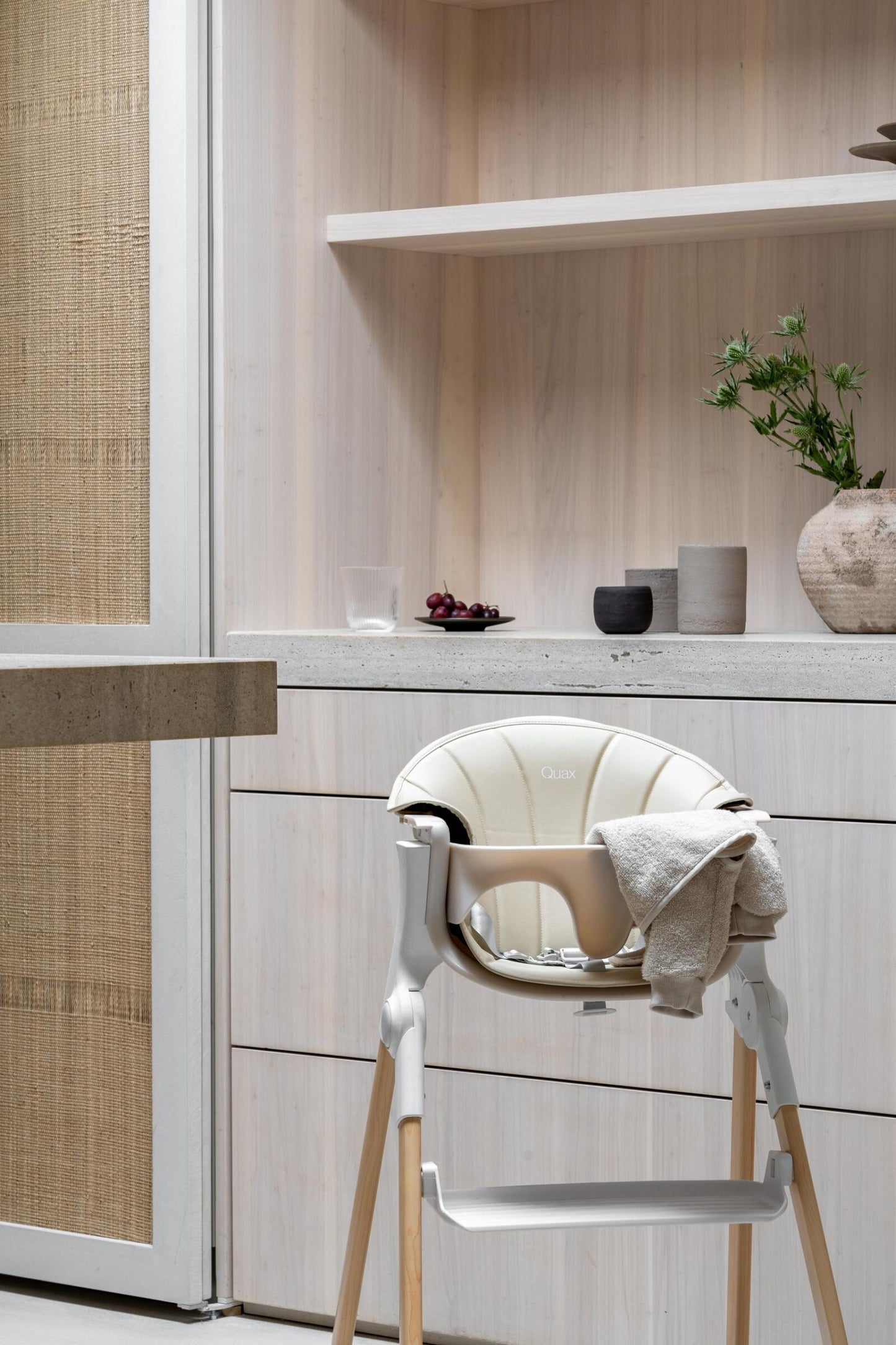 Сгъваем стол за хранене Viola Quax beige