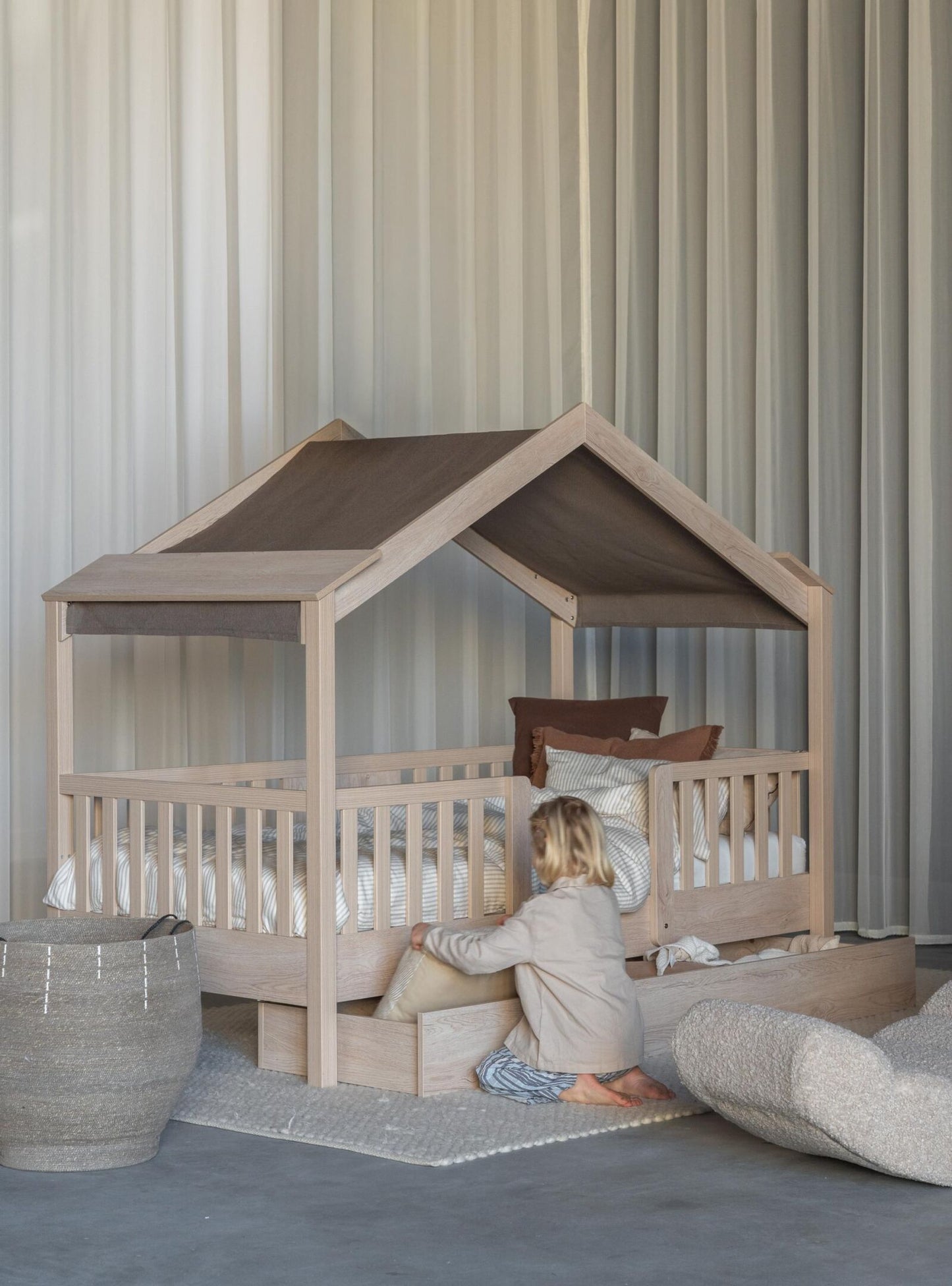 Чекмедже за легло Chalet Junior
