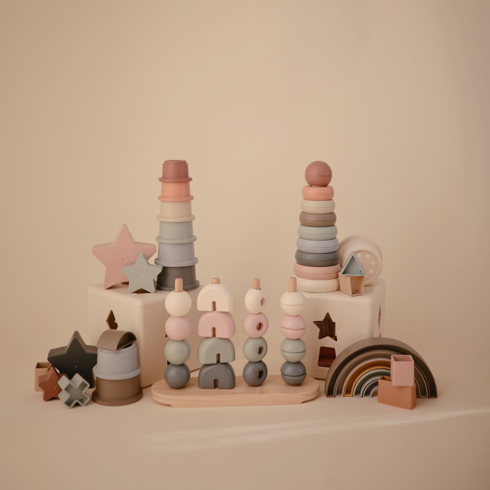 Дървена играчка за сортиране Mushie