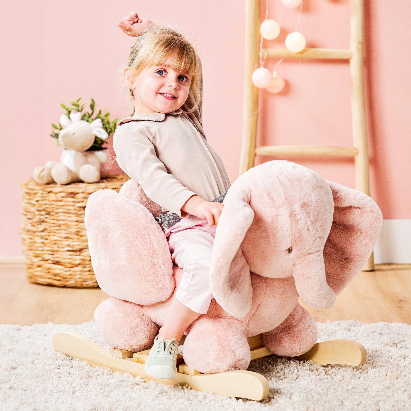 Люлееща се играчка Elephant Pink