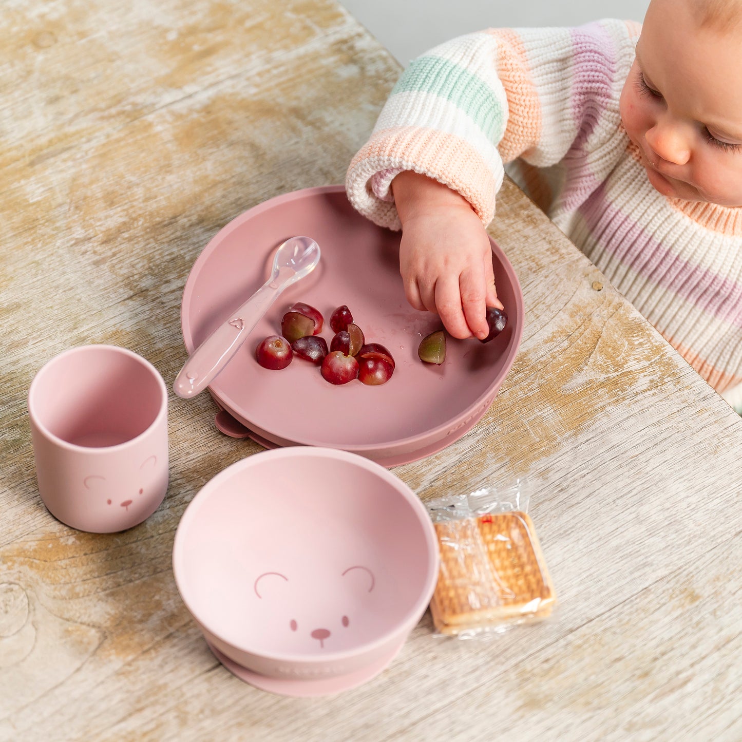Силиконов комплект за хранене Bear Pink 4 части Nattou