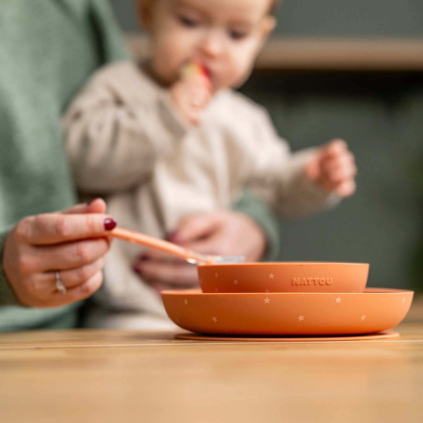 Силиконов комплект за хранене 3 части terracotta