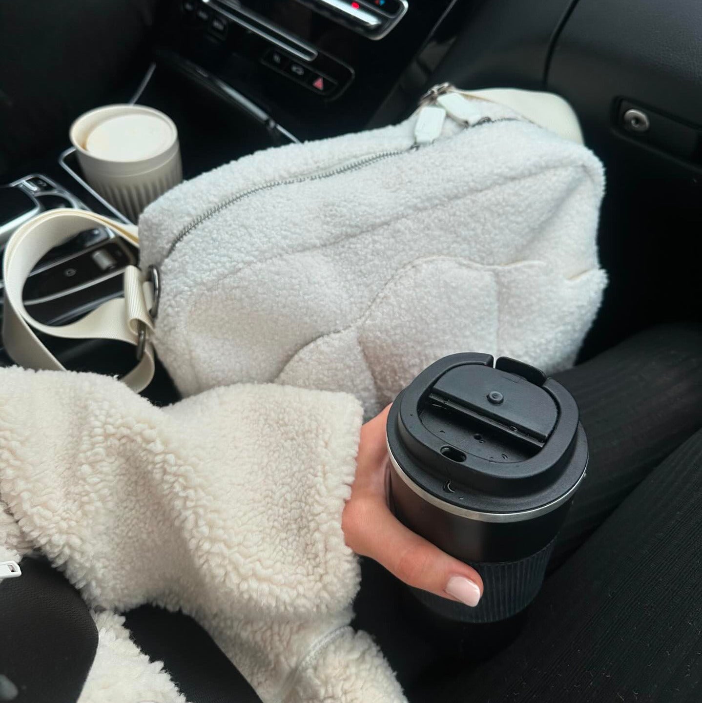 Elodie чанта за количка Crossbody - White Bouclé