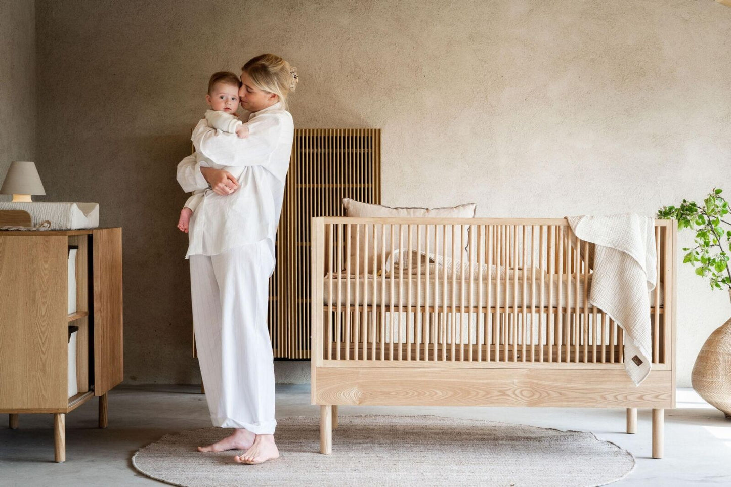 Трансформиращо се легло Hai No Ki – 140 × 70 см – Natural Ash