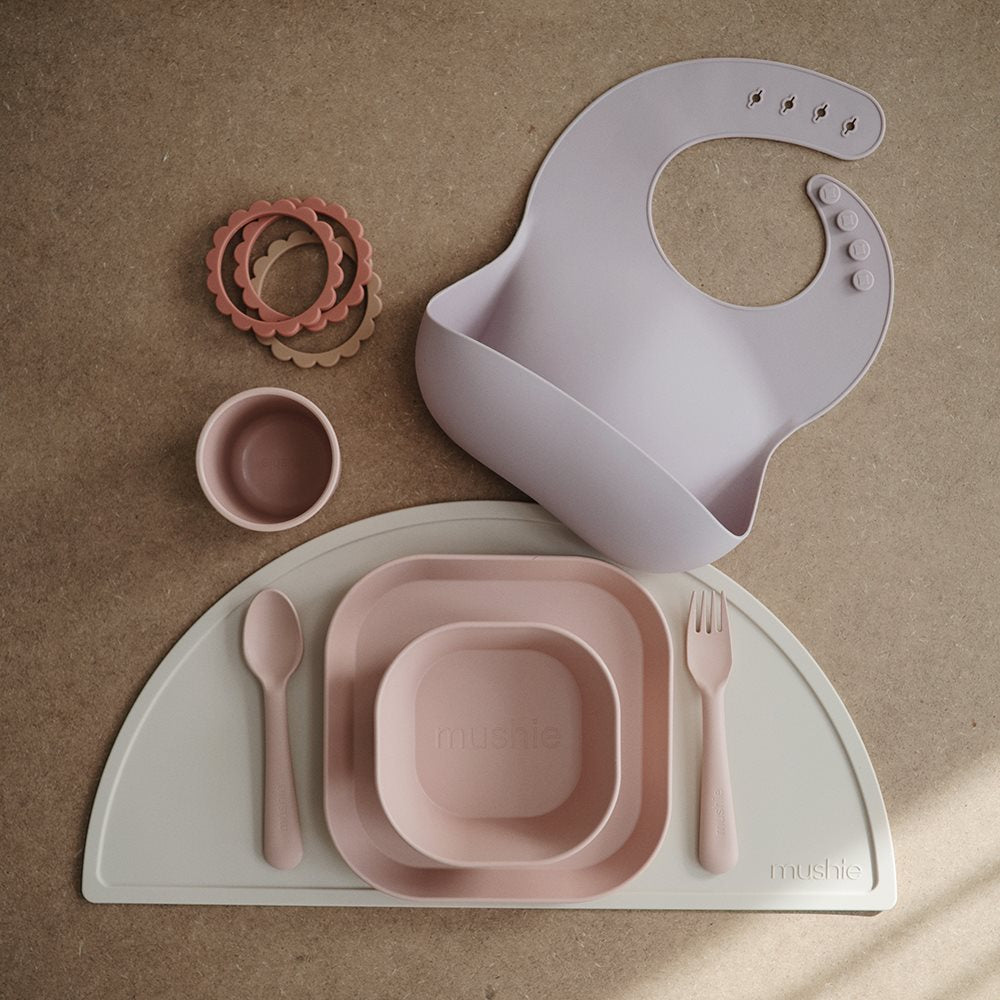 Квадратни чинии Dinner Plate Blush 2 броя Mushie