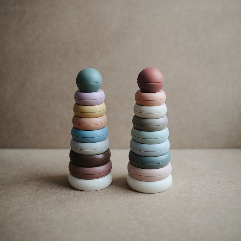 Цветна кула с рингове Mushie