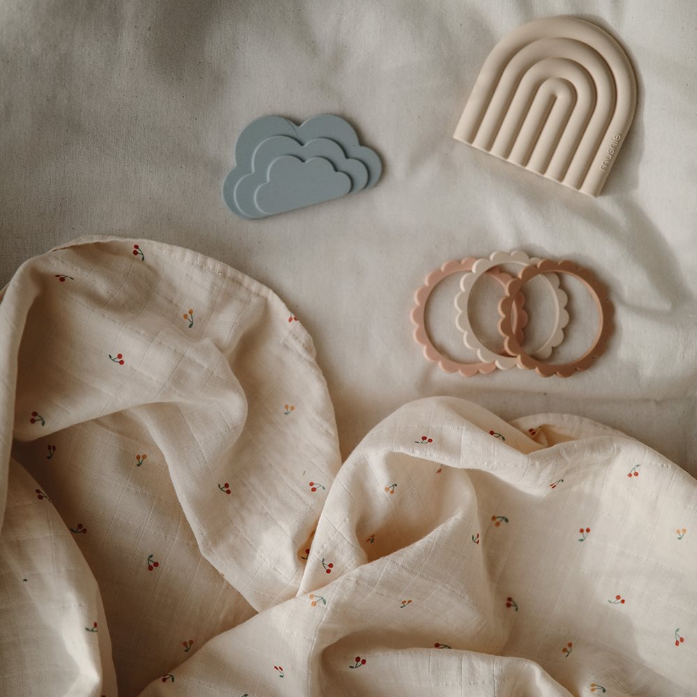 Гризалка Mushie дъга