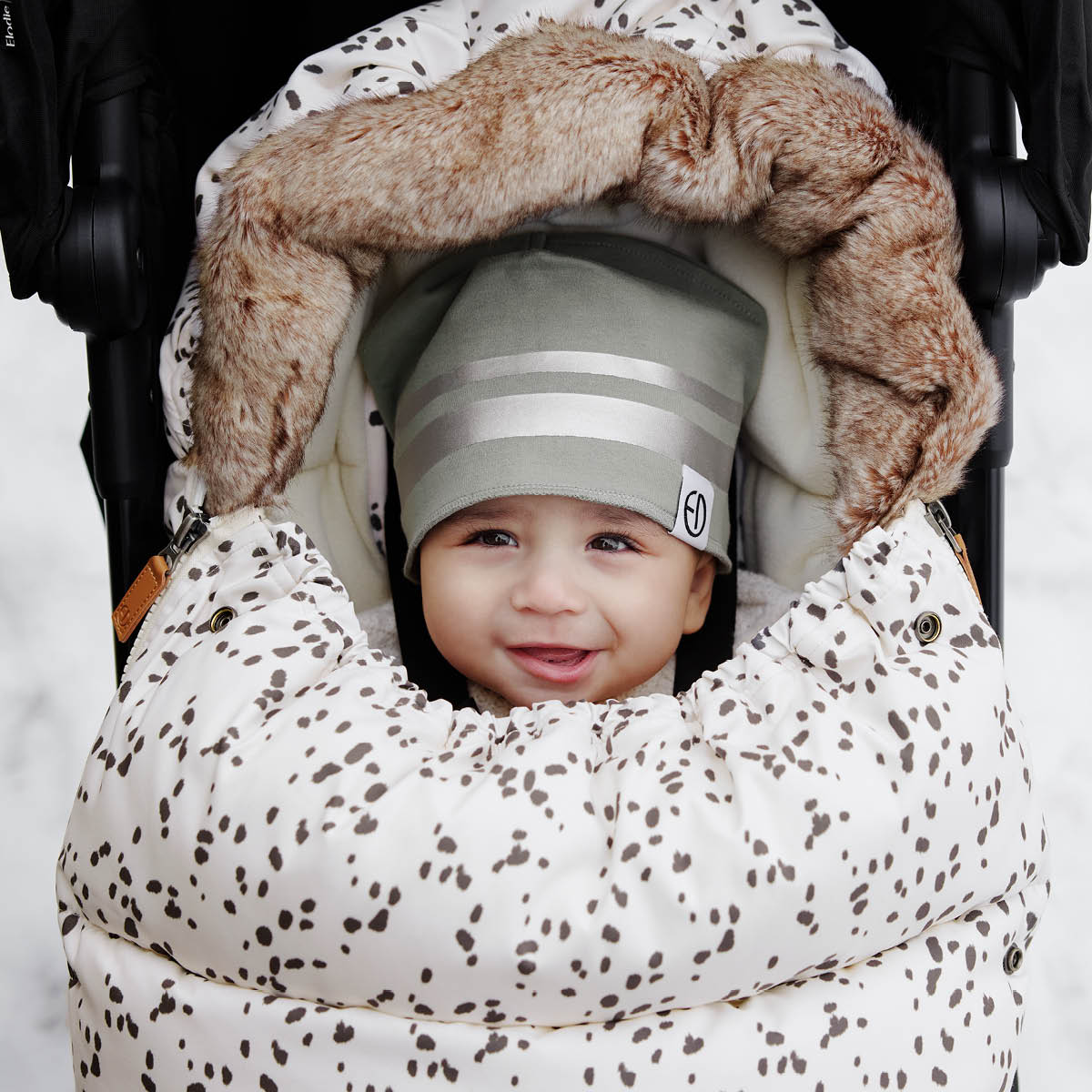 Elodie зимно чувалче Dalmatian Dots