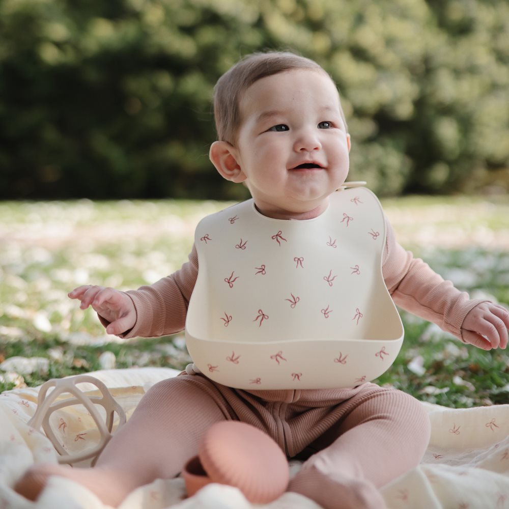 Силиконов лигавник Mushie bows
