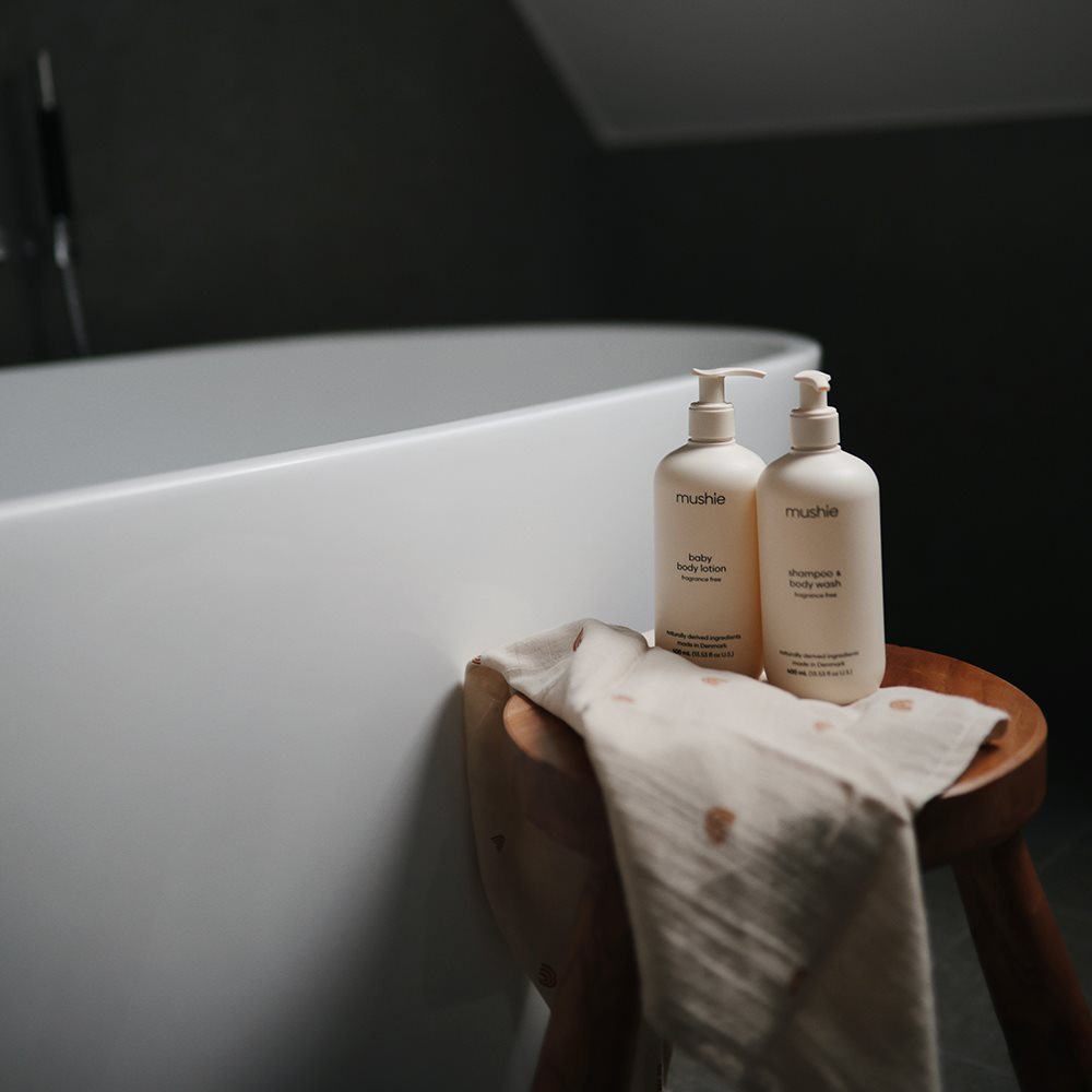 Бебешки лосион за тяло Mushie Fragrance Free 400 ml
