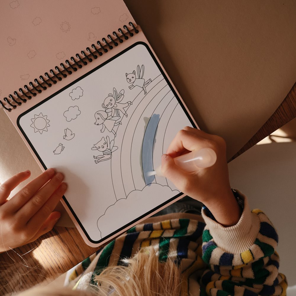 Водна книжка за оцветяване Mushie Vehicles