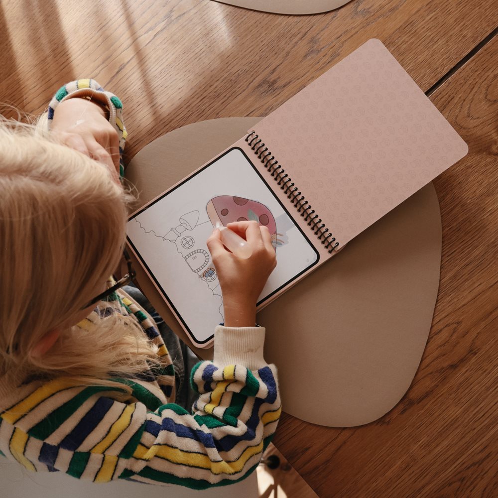 Водна книжка за оцветяване Mushie Fairies