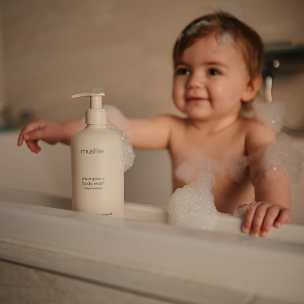 Бебешки шампоан и душ гел Mushie Fragrance Free 400 мл