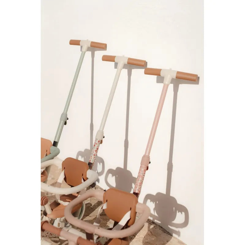 Триколка с дръжка за бутане 4-в-1 Little Dutch Green Leaf