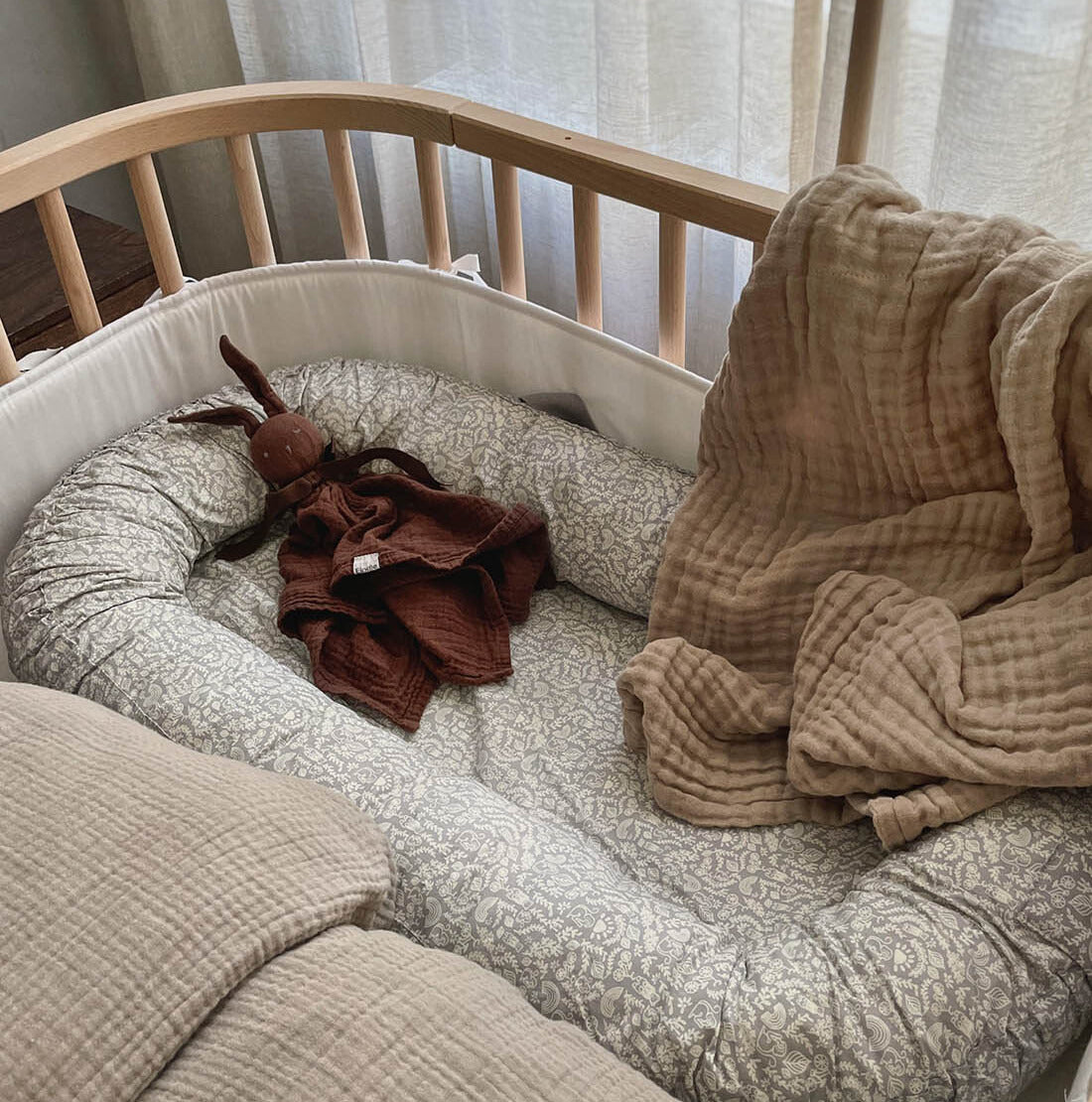 Гнездо за бебе Elodie Monkey Sunrise