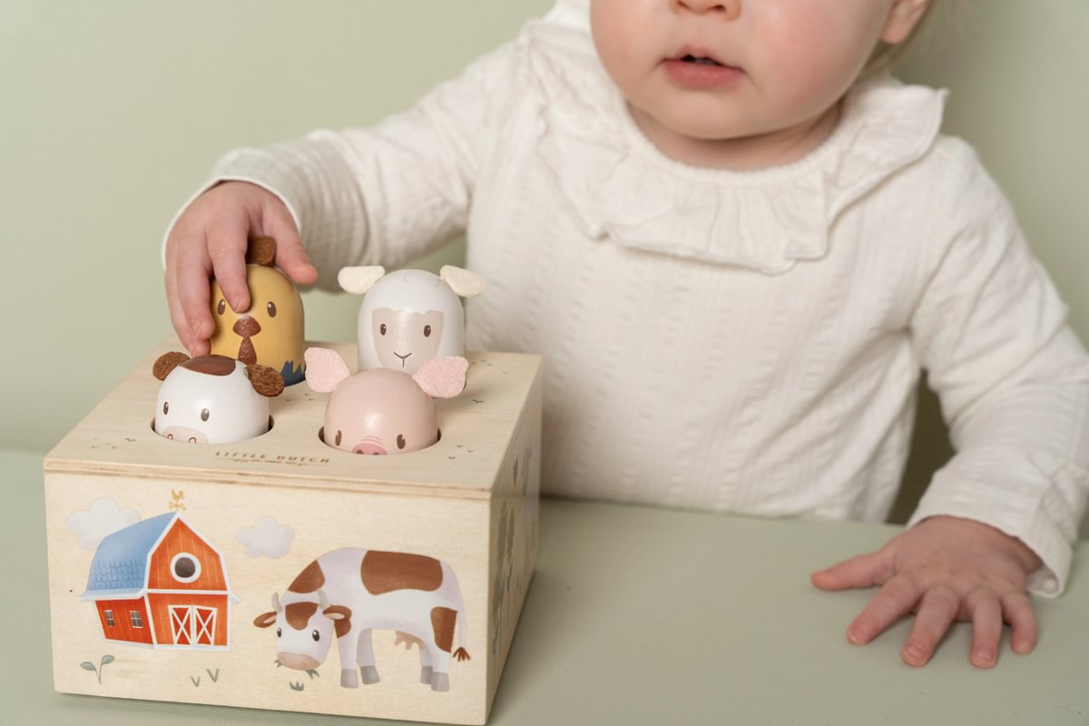 Дървена Бебешка Музикална Играчка Pop-Up Little Farm Little Dutch